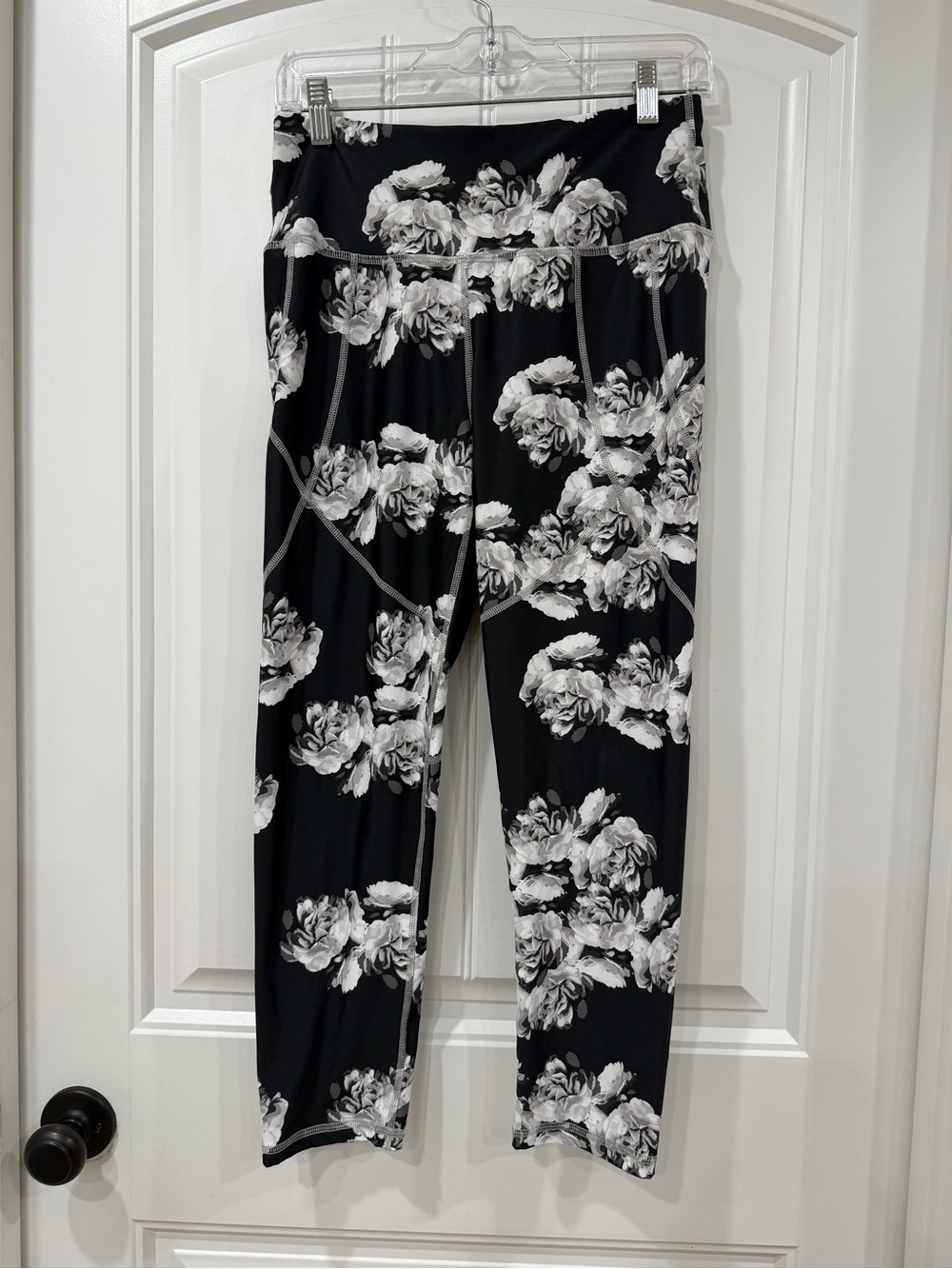 EUC Albion Black and White Floral High-Rise Leggings